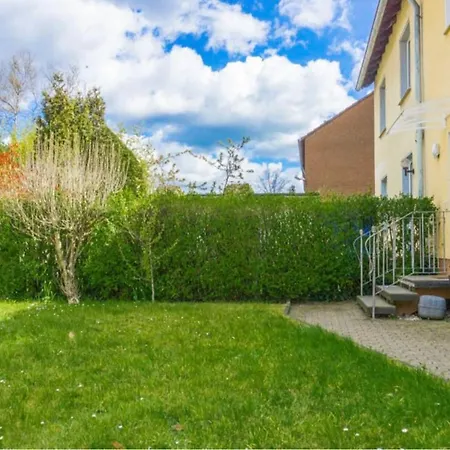 2-bedroom With Kitchen And Garden, Fast To Dusseldorf Messe Apartament *